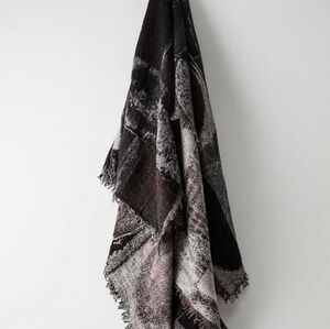 the triangle scarf